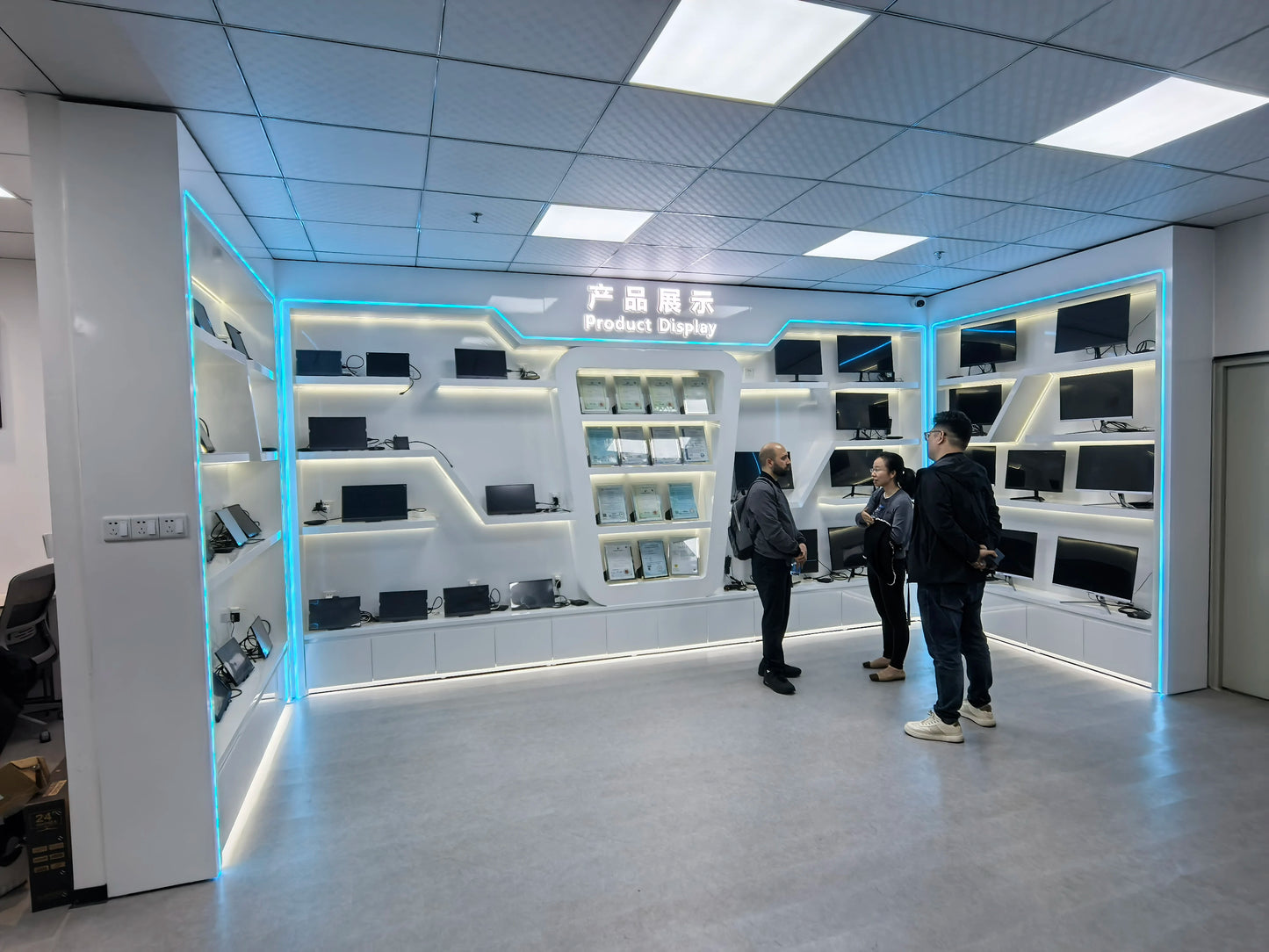 LANLIPU 16inch Portable Monitor 120HZ 1200P 16:10 100%sRGB HDR 400Cd/m² Game Display For Laptop Macbook Phone Switch Xbox PS4/5