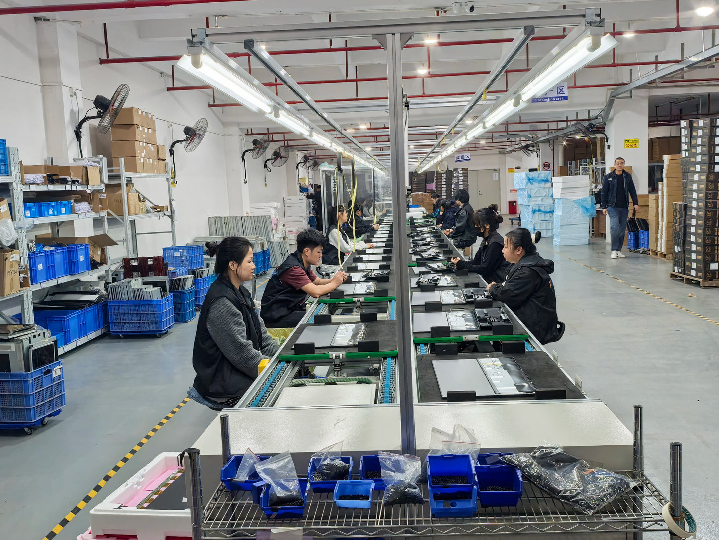 LANLIPU 16inch Portable Monitor 120HZ 1200P 16:10 100%sRGB HDR 400Cd/m² Game Display For Laptop Macbook Phone Switch Xbox PS4/5