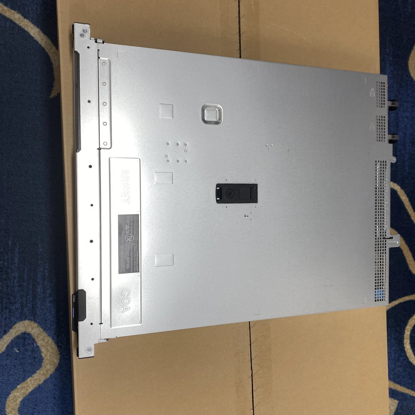 Dells R6525 Dell PowerEdge R6525 1U Rack Server Processor 2.0GHz