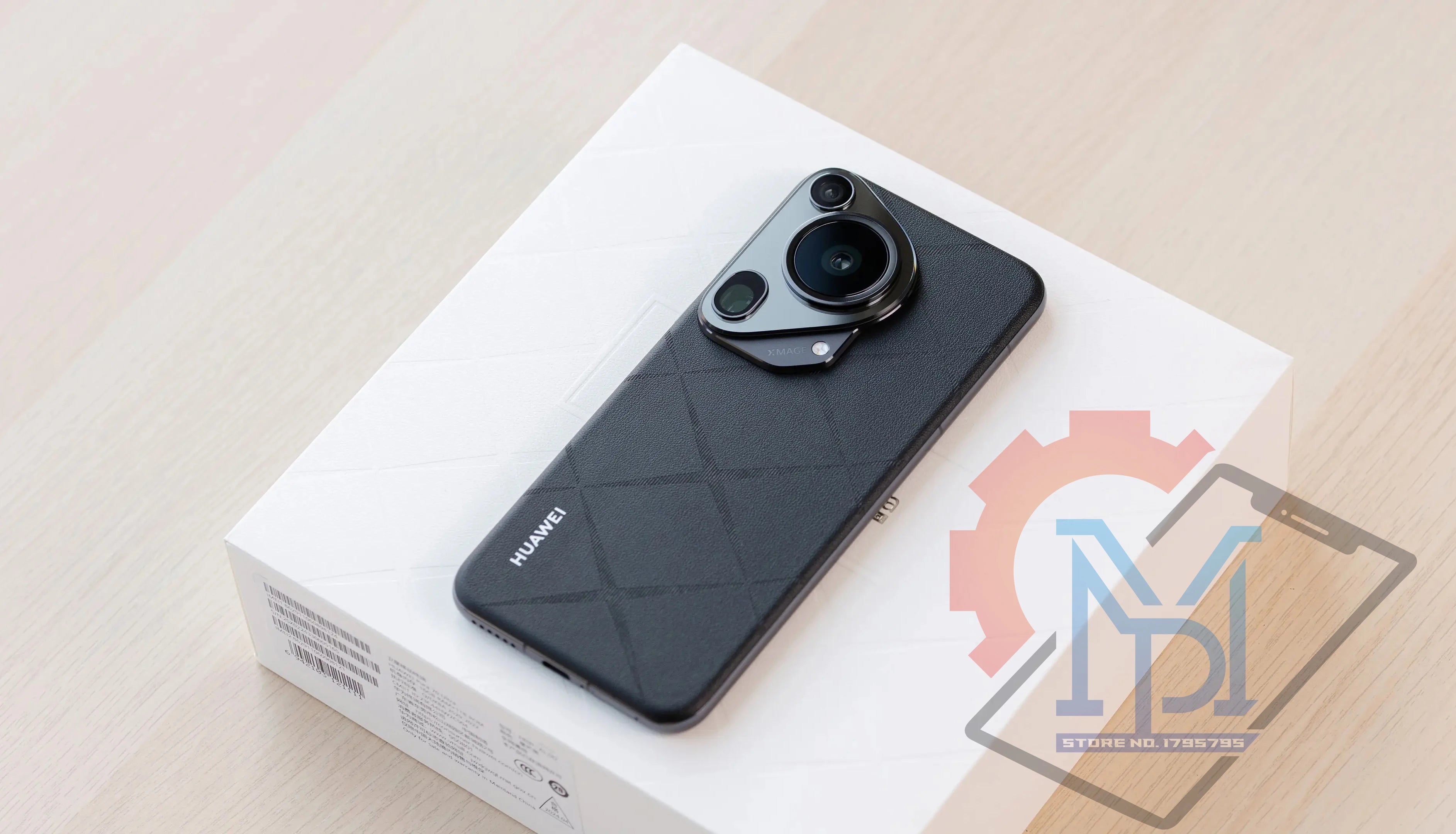 Original Huawei Pura 70 Ultra 6.8 Inches 120Hz Screen Kirin 9010 HarmonyOS 4.2 1-Inch Retractable Main Cam NFC Smartphone