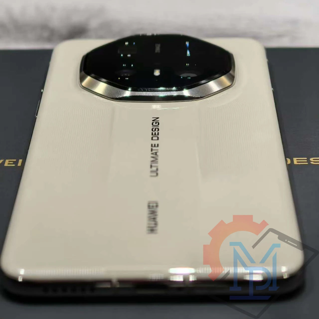 Original Huawei Mate 70 RS Ultimate Design 5G Mobile Phone 6.9 Inches 120Hz Screen Kirin 9020 HarmonyOS 4.3 Smartphone