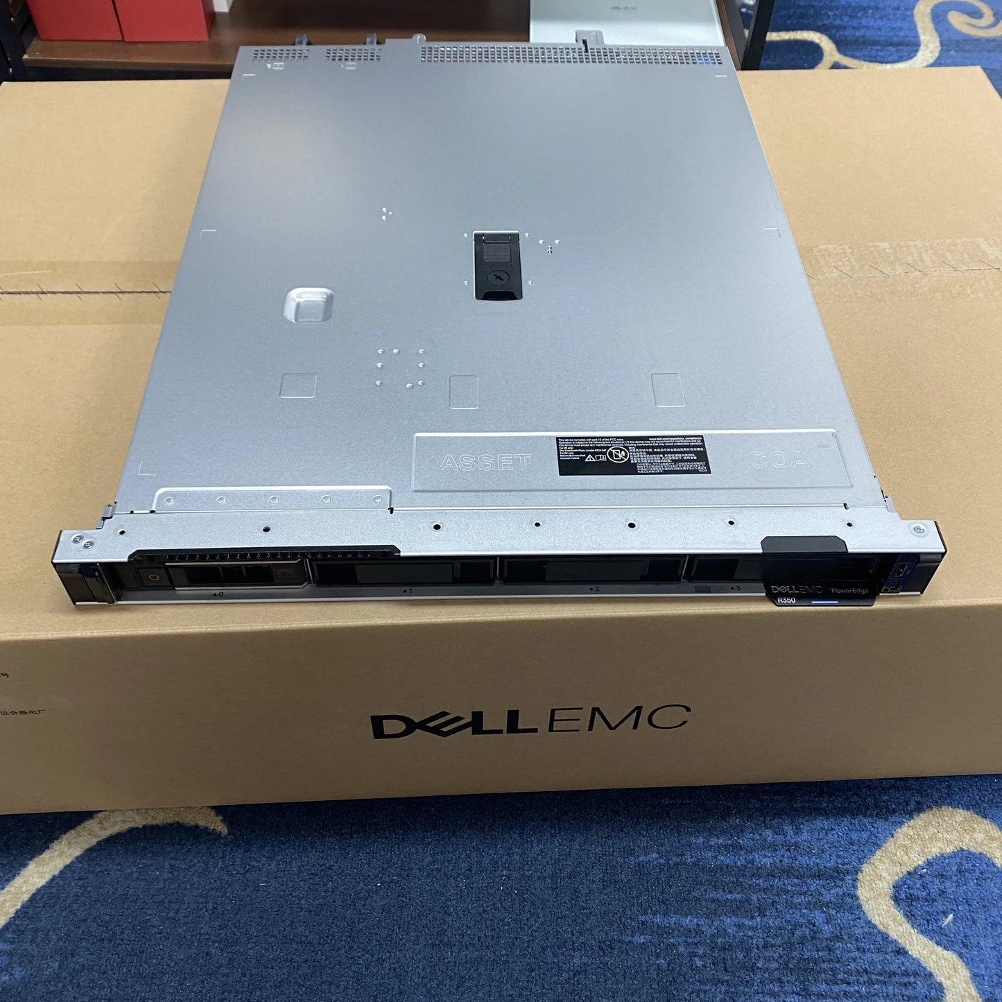 Dells R6525 Dell PowerEdge R6525 1U Rack Server Processor 2.0GHz